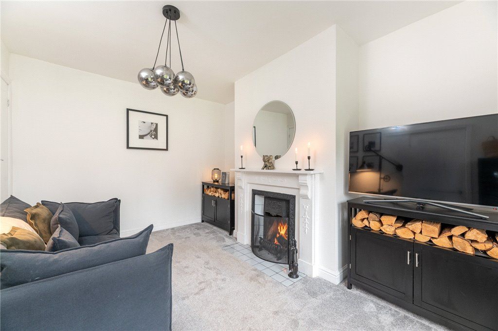 Property photo 3 of 35 Living Room