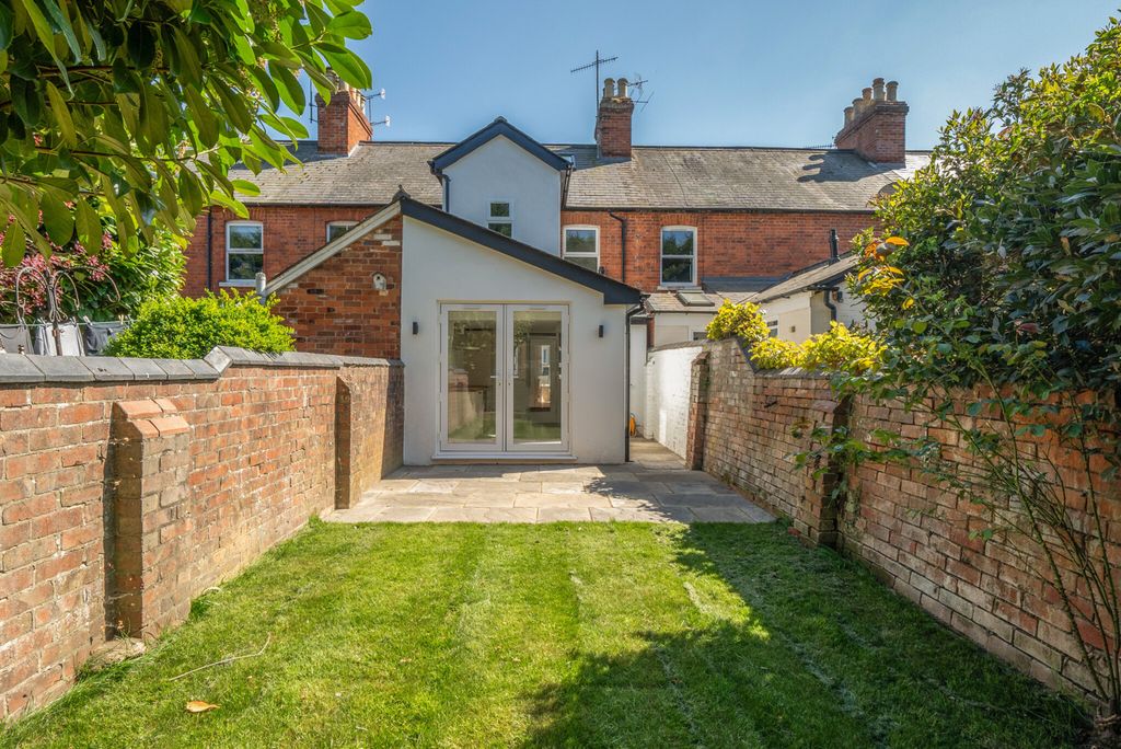 Property photo 1 of 22 1448947-9-69Ea2F9...