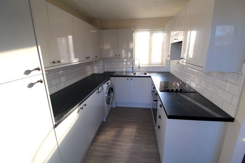 Property photo 2 of 8 Kitchen