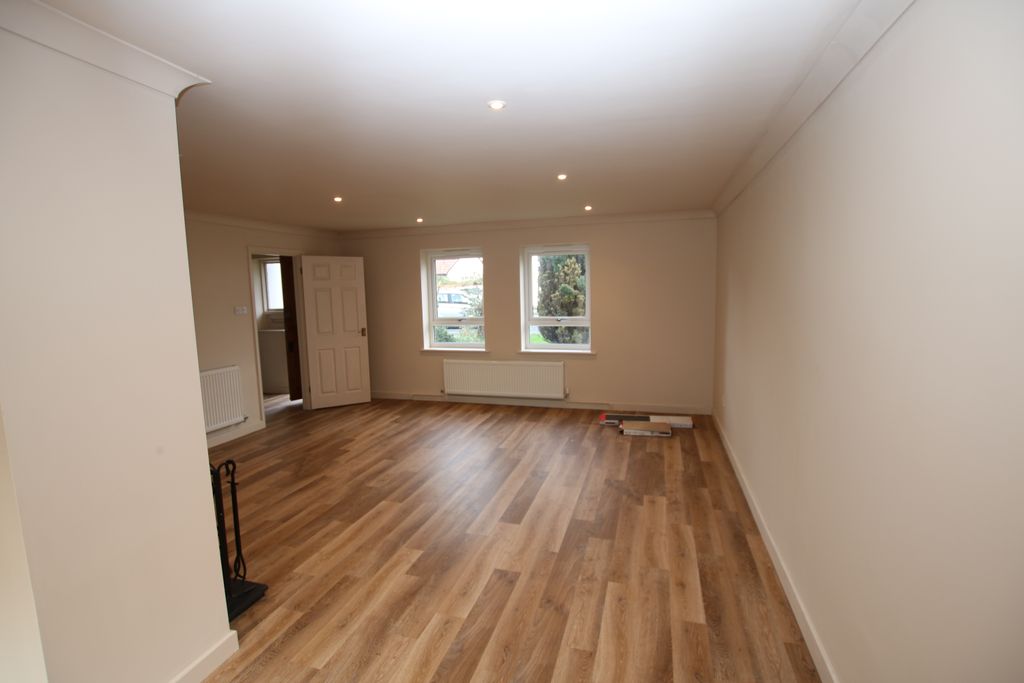 Property photo 3 of 10 3Parsonageterraced