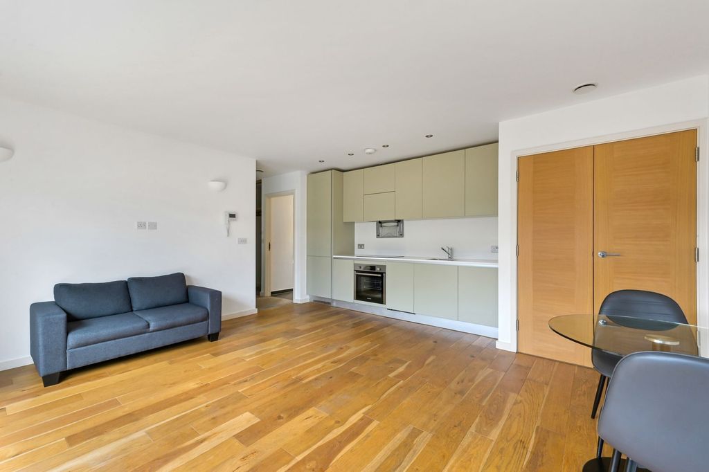 Property photo 1 of 7