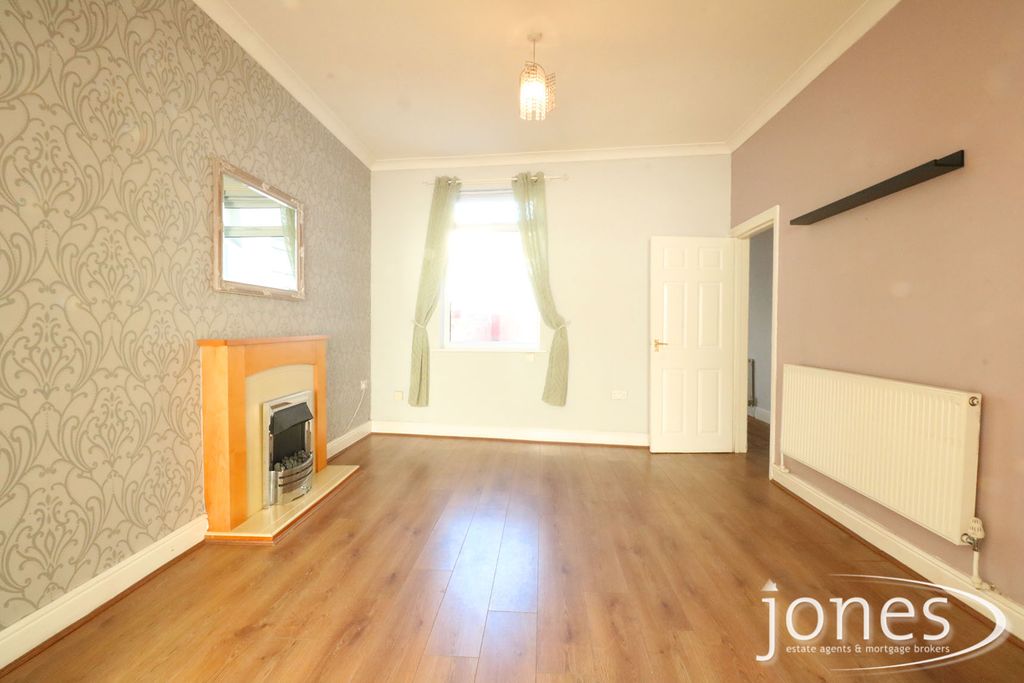 Property photo 3 of 9