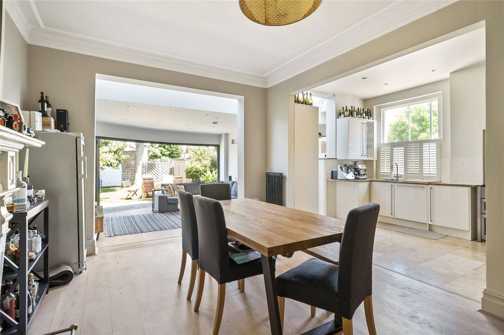 Property photo 3 of 11 Picture No. 05