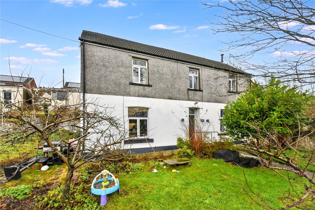 Property photo 1 of 11 Picture No. 02