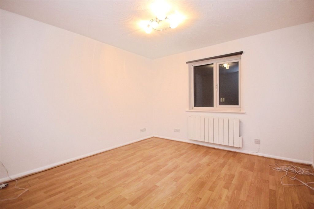 Property photo 3 of 12 Reception