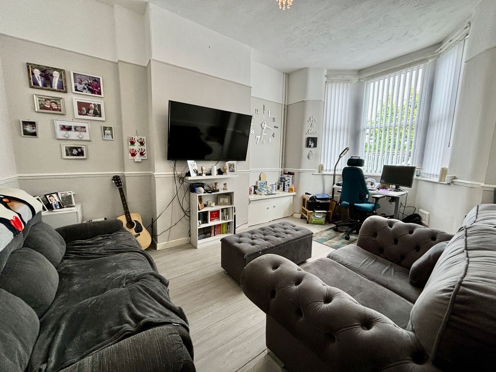 Property photo 2 of 13 Img_3623