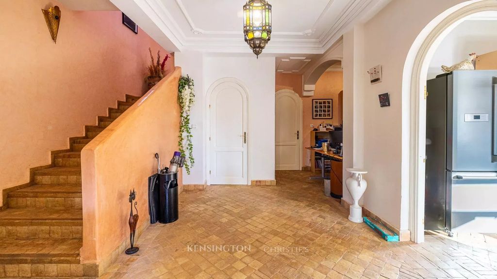 Property photo 3 of 23