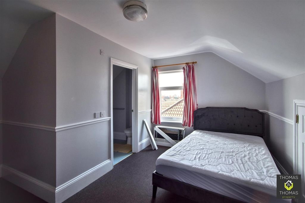 Additional image 25 of 6 bed detached house to rentLinden Road, Gloucester GL1