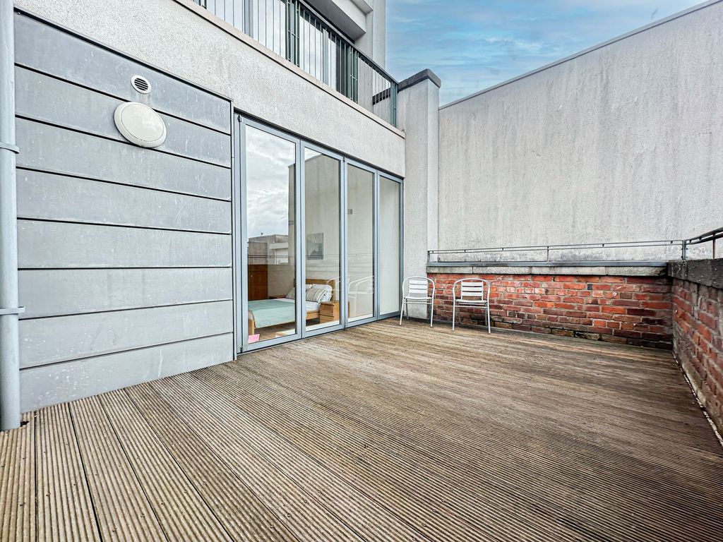 Property photo 3 of 14