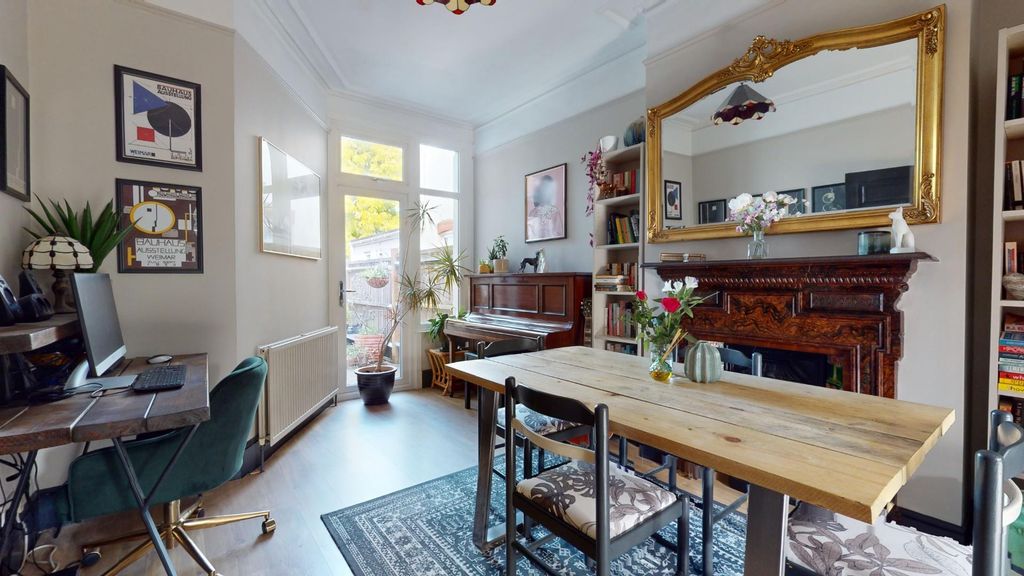 Property photo 3 of 15 94-Old-Road-West-Gravesend-10112023_090954.Jpg