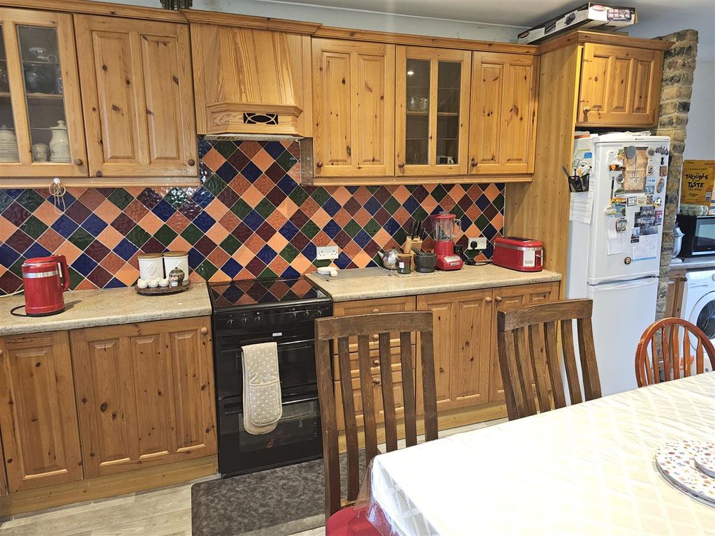 Property photo 2 of 10 20260127_114518.Jpg