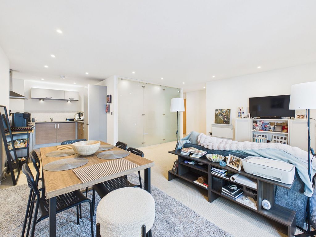 Property photo 2 of 18 Open Plan Living