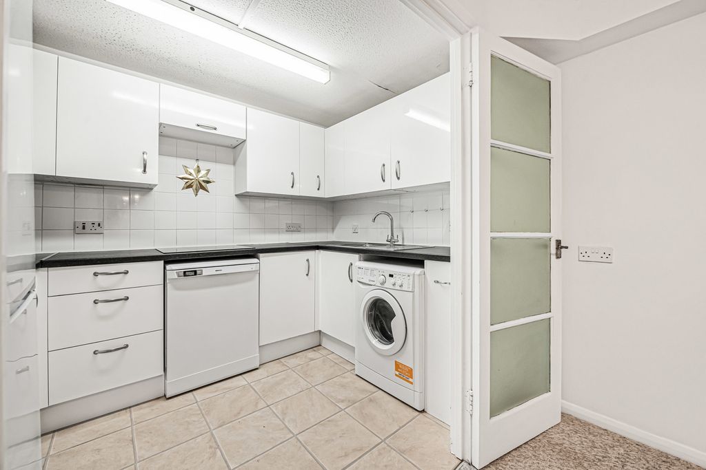 Property photo 3 of 16 Kitchen