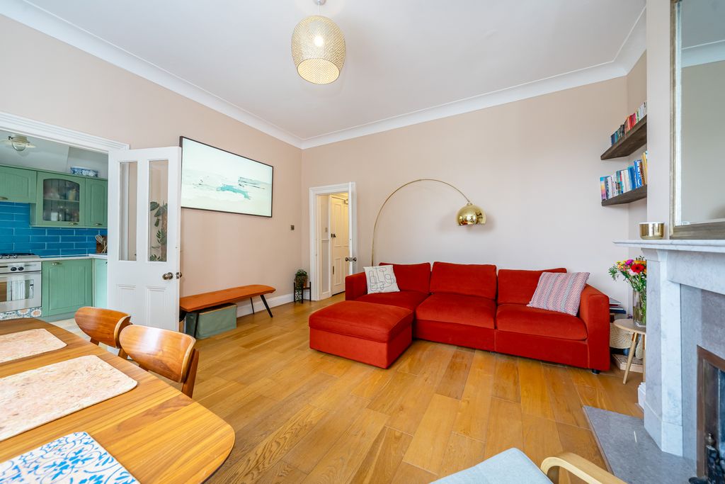 Property photo 3 of 12
