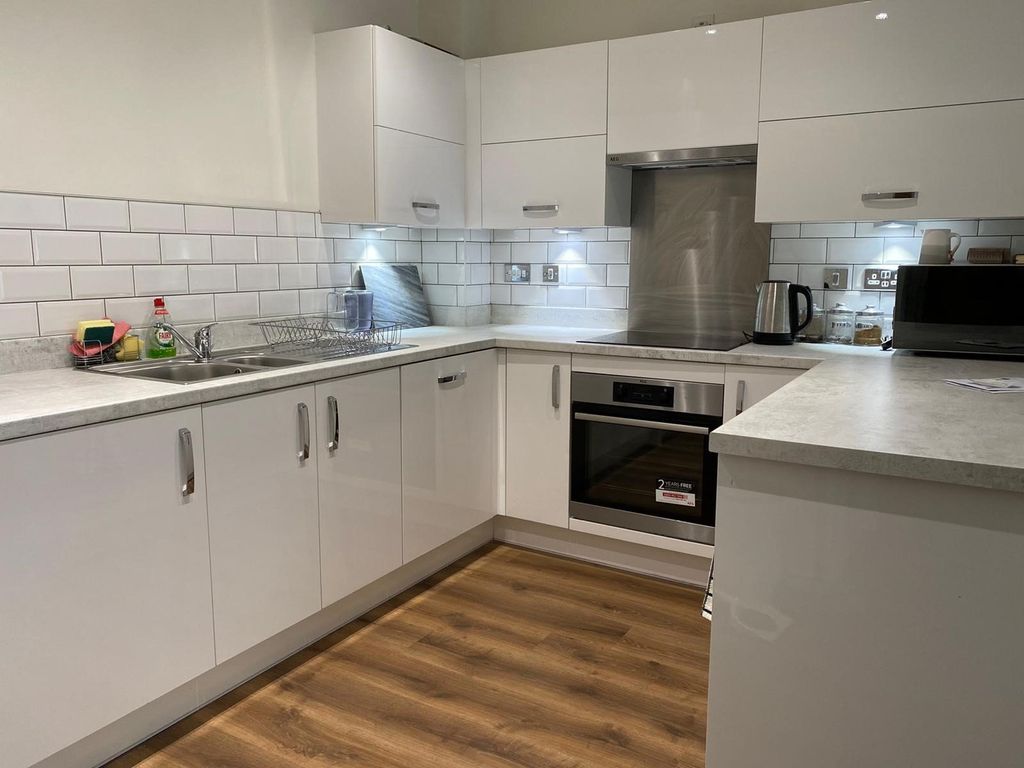 Property photo 3 of 10 Photo 17