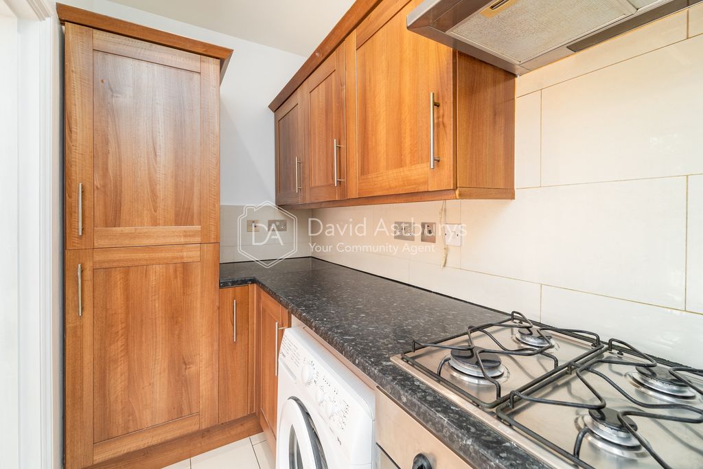 Property photo 3 of 8 Ndb01116-Edit