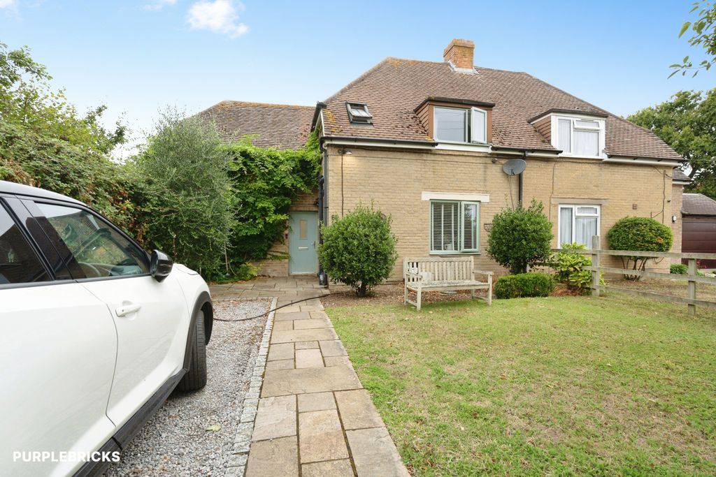 Property photo 3 of 39
