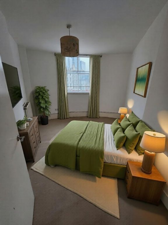 Property photo 2 of 12 d07F03Ab-E131-4Fa5-8B45-B64A9d7F2F0B_0.Jpg