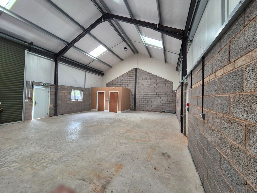 Property photo 3 of 5