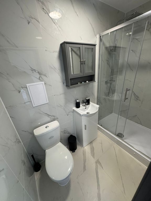 Property photo 2 of 3