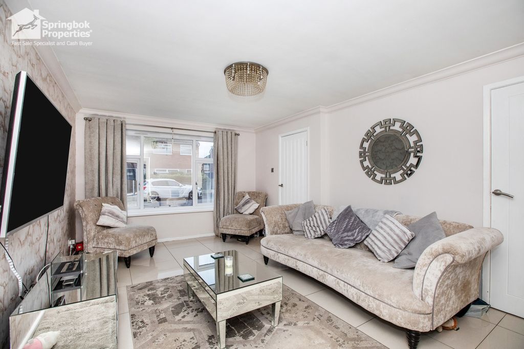 Property photo 3 of 17 Image 2