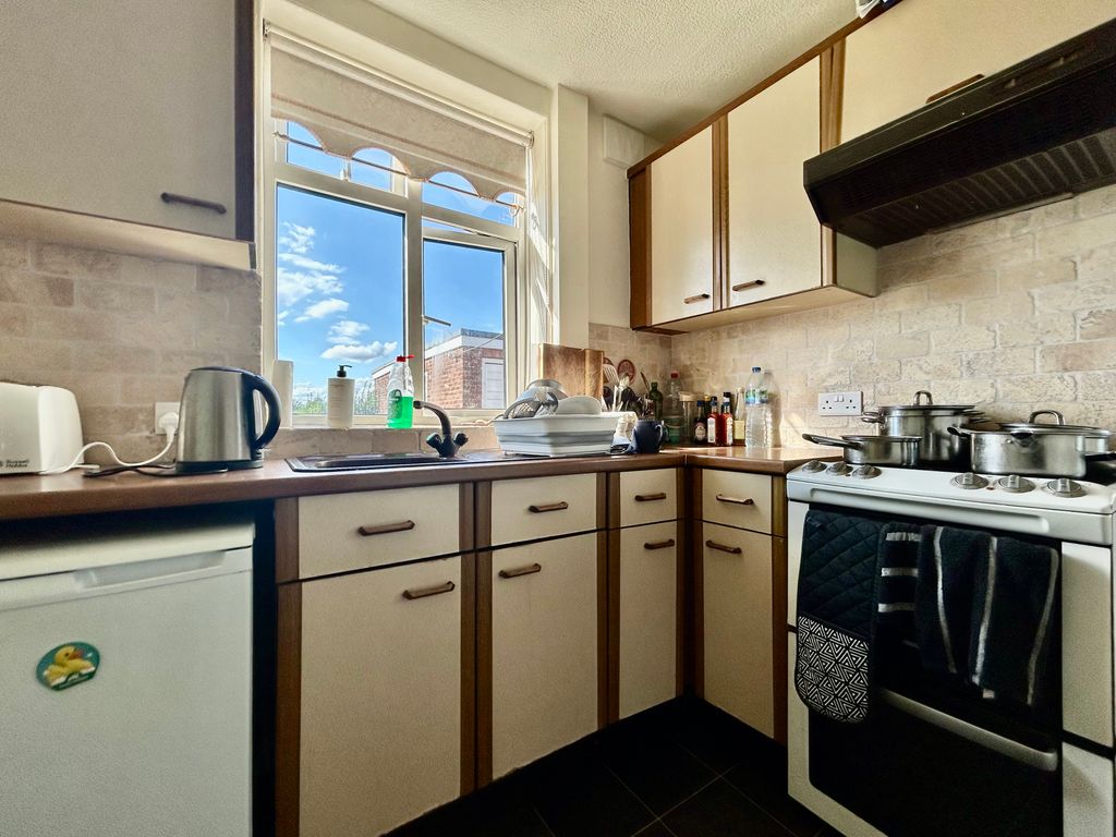 Property photo 2 of 7 Image