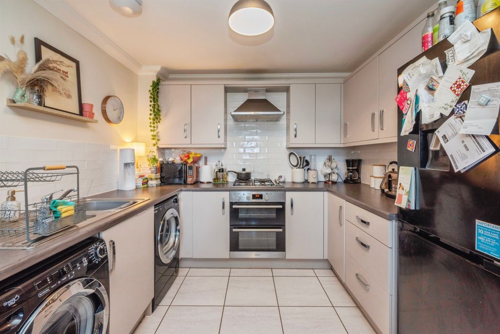 Property photo 3 of 18