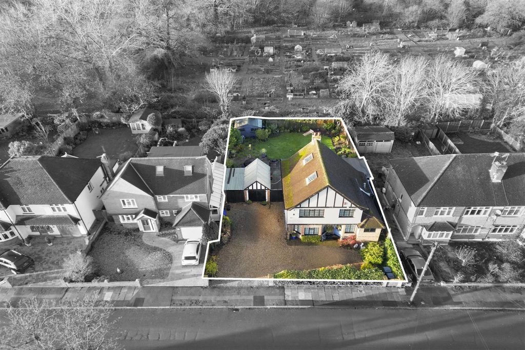 Property photo 1 of 30