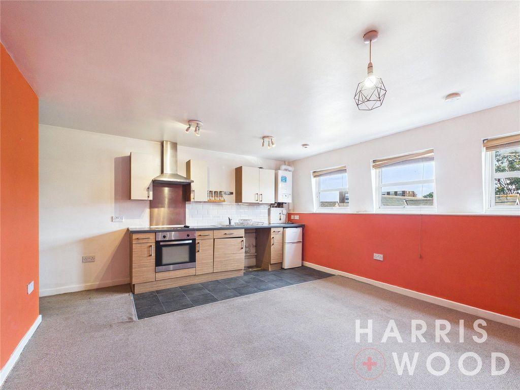 Property photo 2 of 9 Picture No. 10