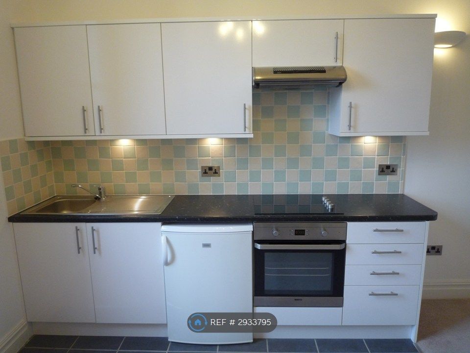 Property photo 1 of 10 Fully-Equipped Kitchenette