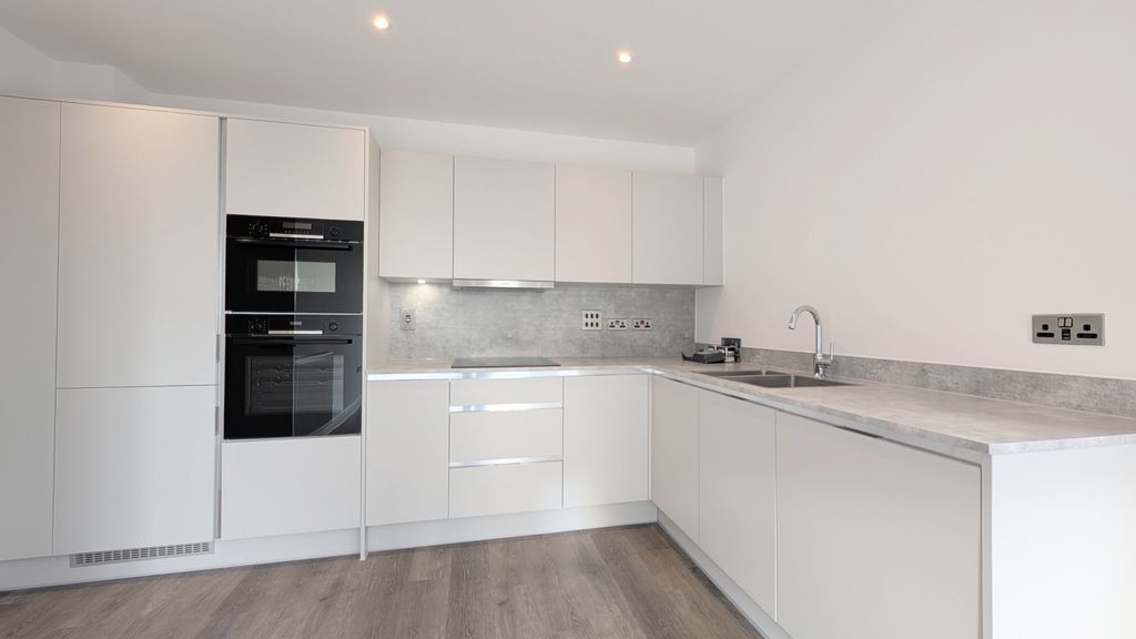 Property photo 3 of 11 Image