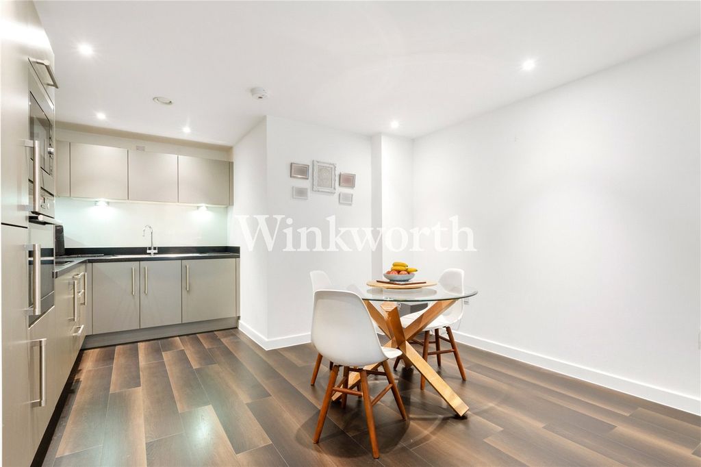 Property photo 3 of 15 Picture No. 03