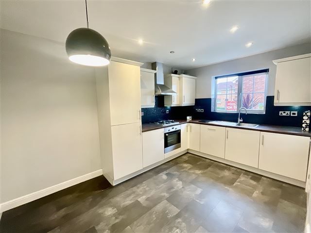 Property photo 3 of 21 Kitchen Diner