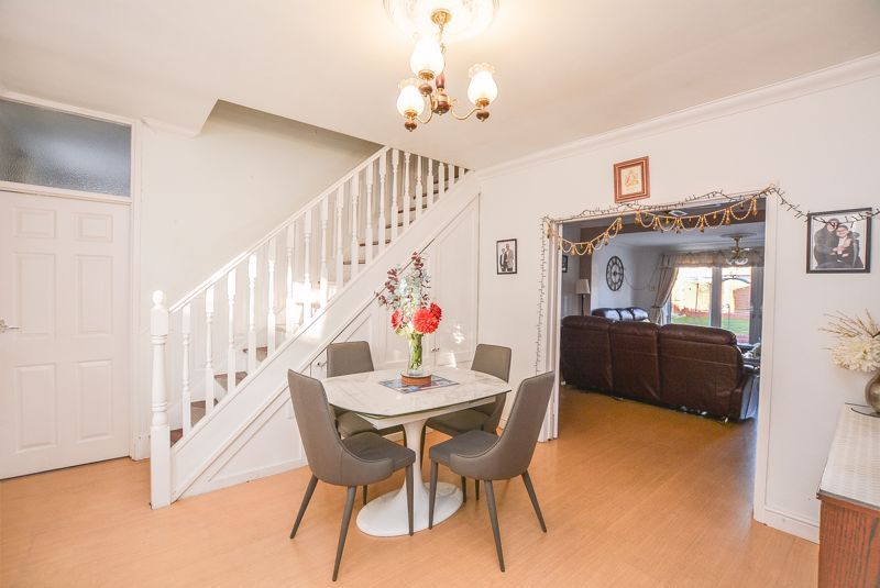 Property photo 3 of 19 Photo 12