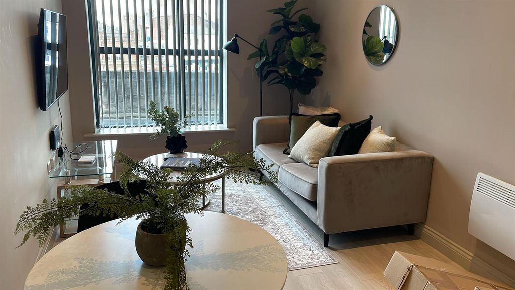 Property photo 2 of 11 Photo-2025-07-29-15-13-38.Jpg