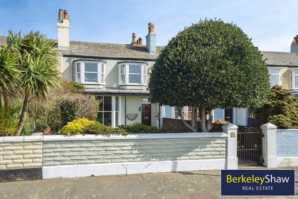 Property photo 1 of 44 Pbox-Img.Jpg