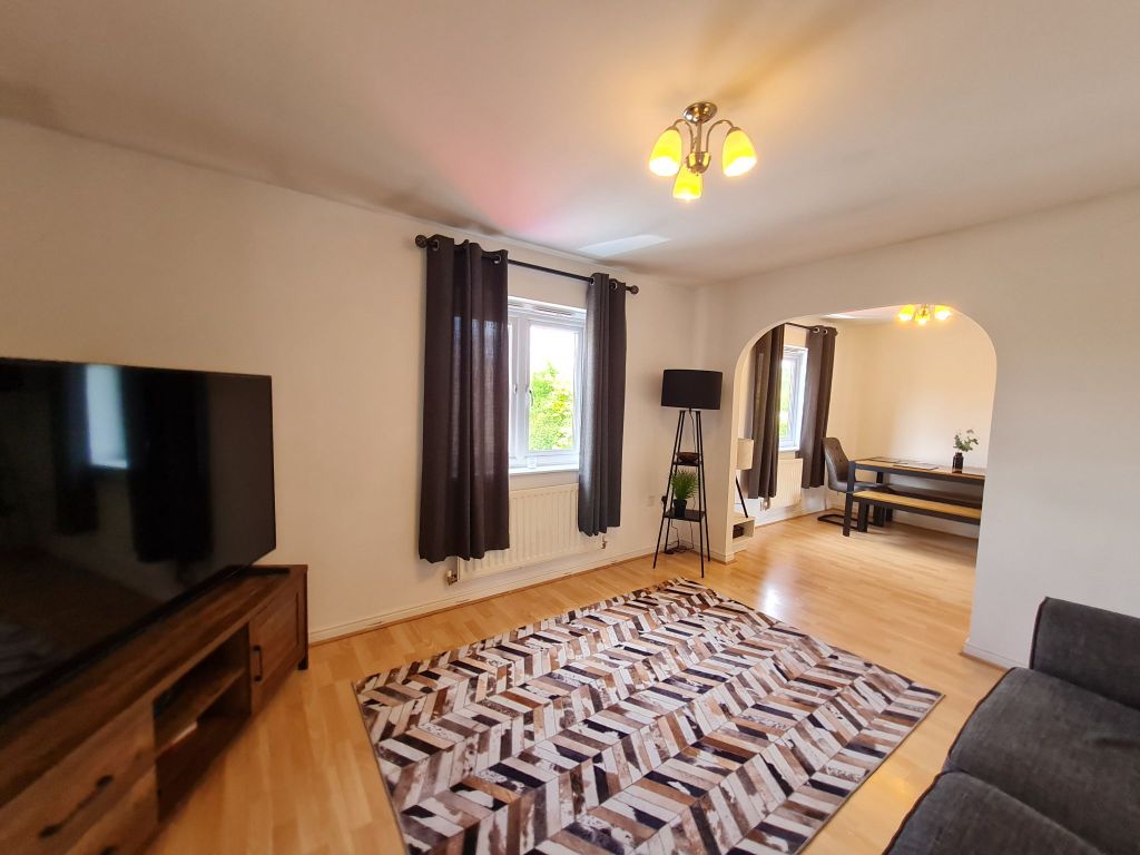 Property photo 1 of 6 Lounge