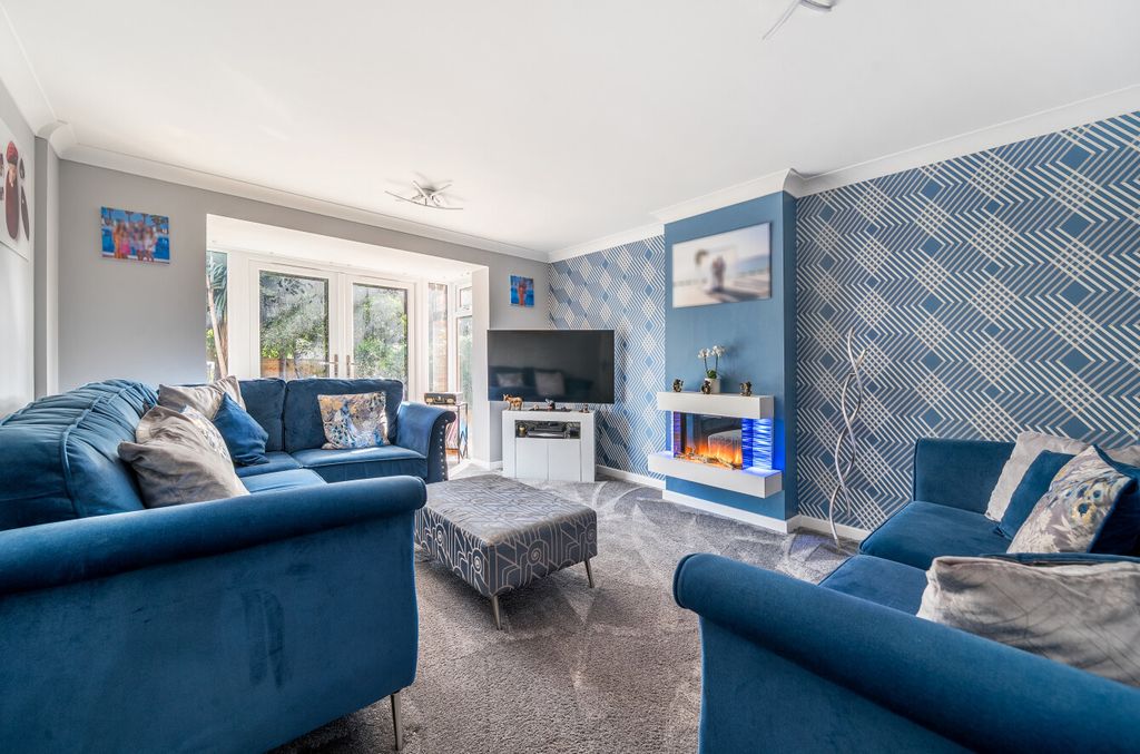 Property photo 2 of 16 1362866-7-68E3c8F...