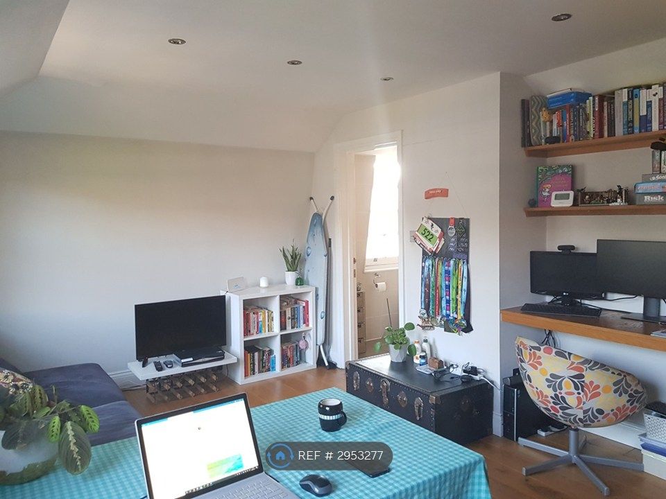 Property photo 2 of 18