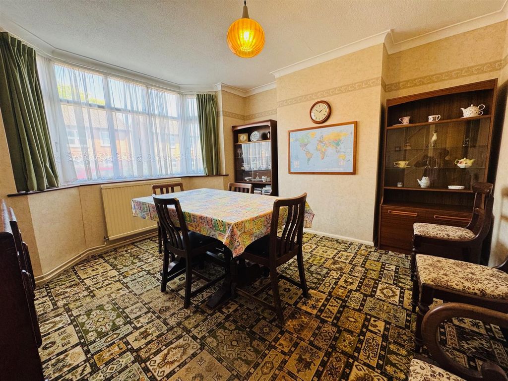 Property photo 2 of 15 Dining Room: