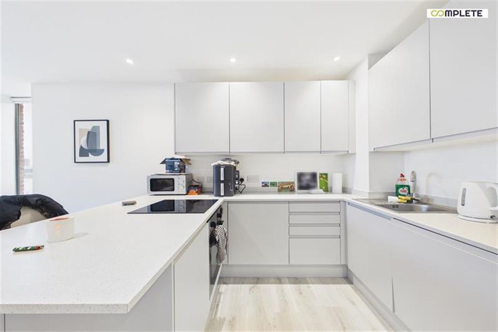 Property photo 1 of 15 (Main)