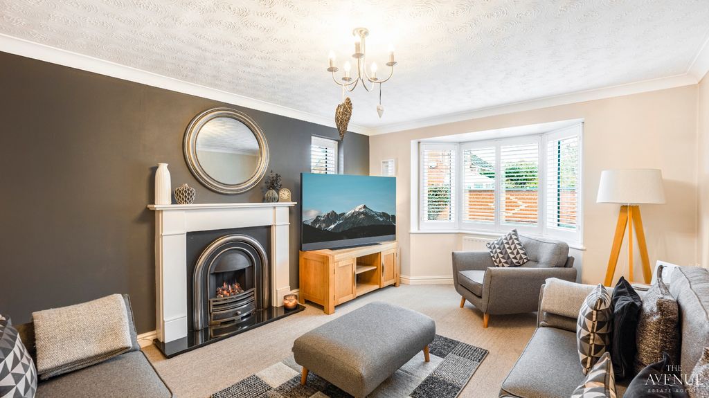 Property photo 2 of 31 4597305