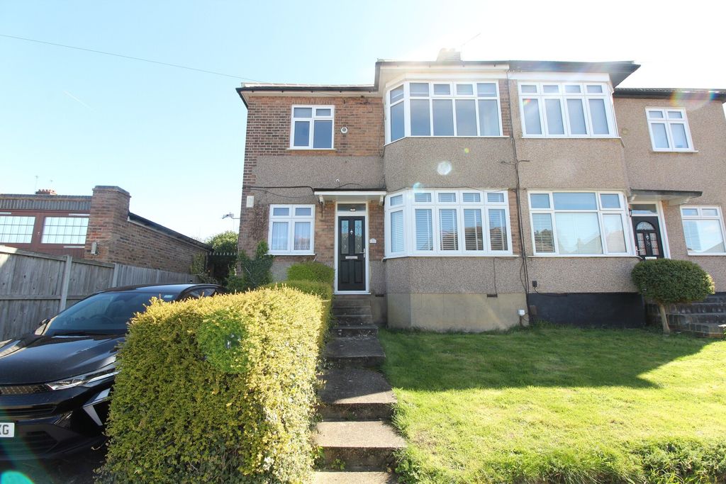 Property photo 1 of 10 Exterior