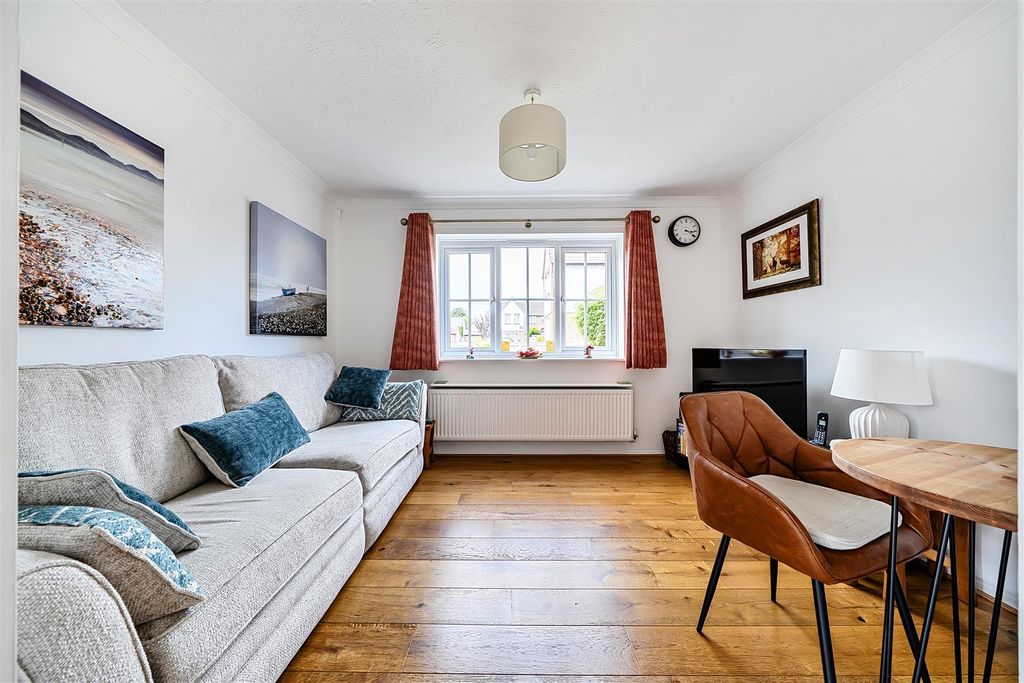 Property photo 3 of 13