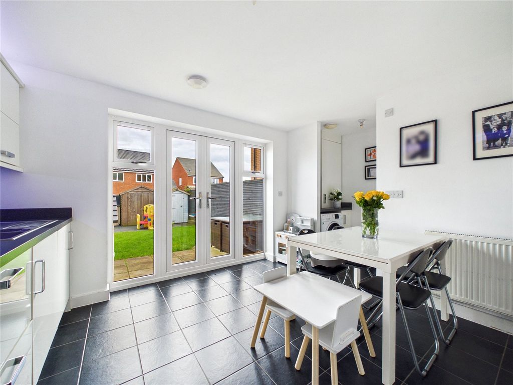 Property photo 3 of 16 Picture No. 05