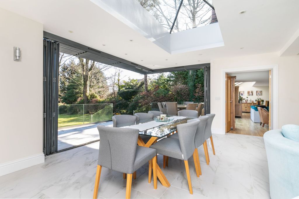 Property photo 3 of 21