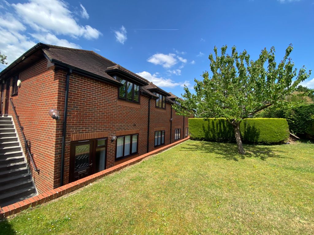 Property photo 1 of 8