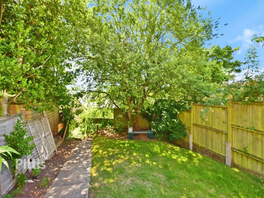 Property photo 3 of 6