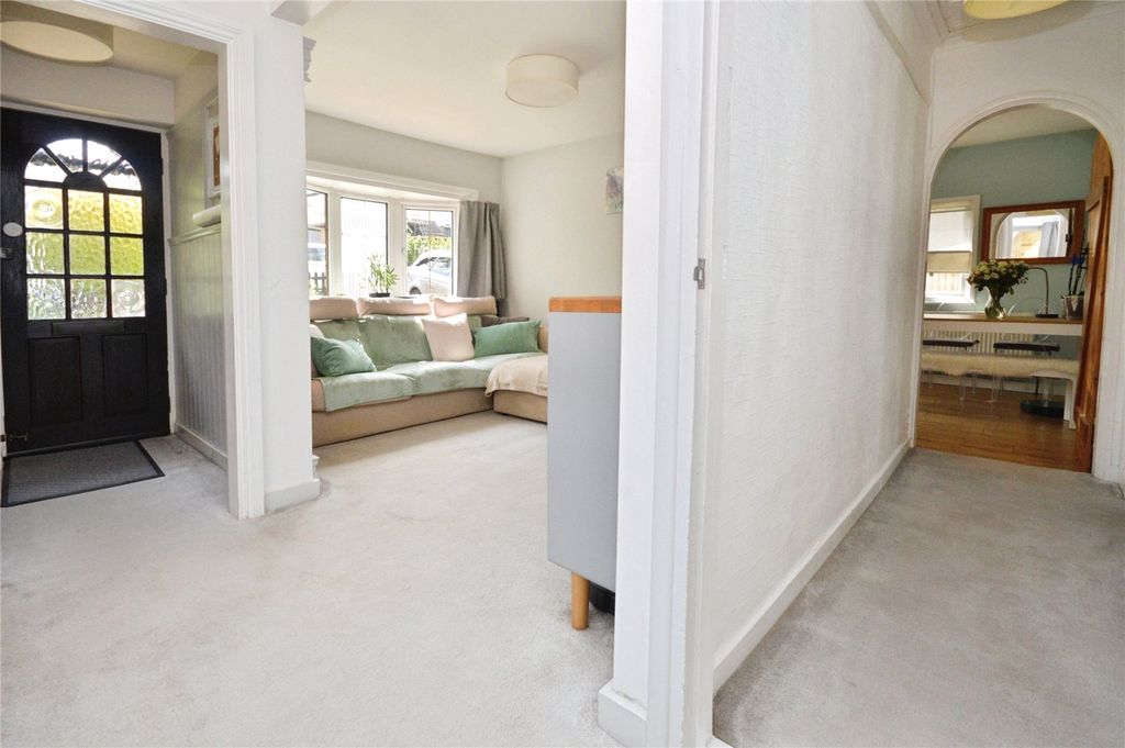 Property photo 2 of 18 Picture No. 10