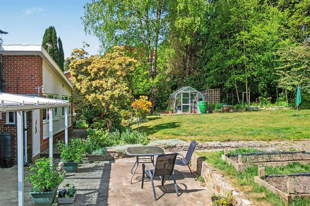 Property photo 2 of 15 Picture No. 34